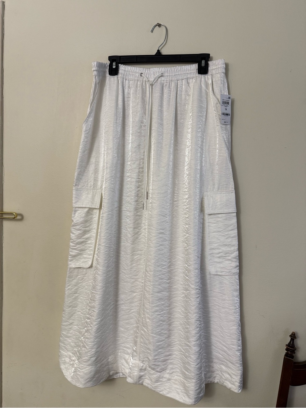 Bar III White Cargo-Pocket Maxi Skirt